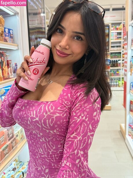 Foto di nudo di fuga di OnlyFans di Muskan Karia