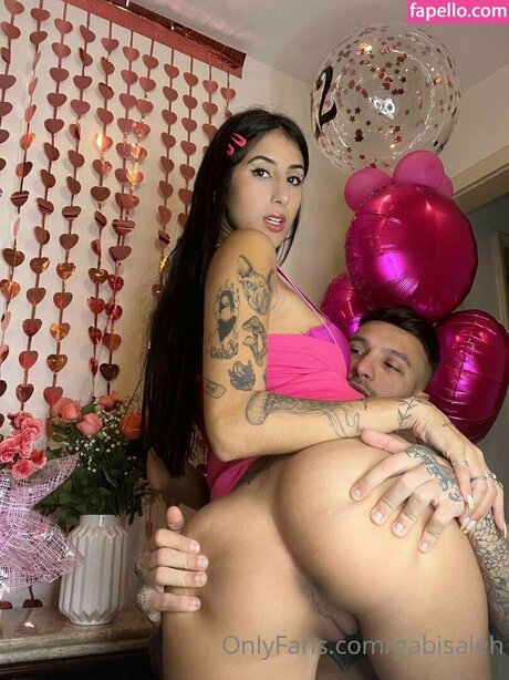 Foto di nudo di fuga di OnlyFans di Gabisaleh