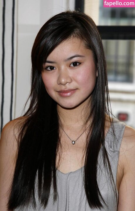 Foto di nudo di fuga di OnlyFans di Katie Leung