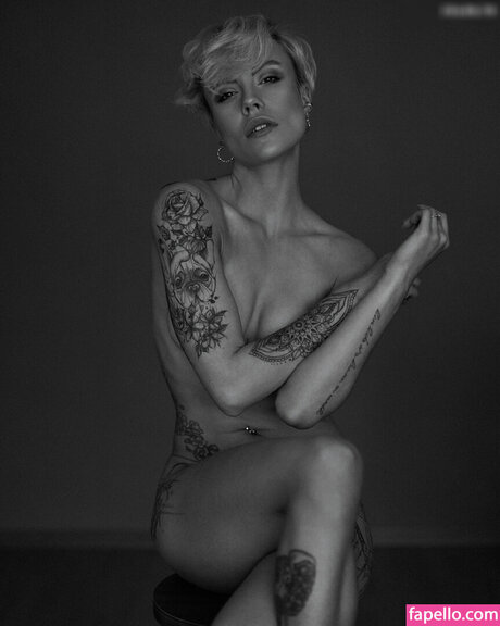 Foto di nudo di fuga di OnlyFans di Miri Be