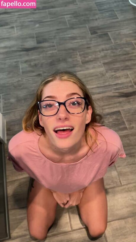 Foto di nudo di fuga di OnlyFans di Kateedavis