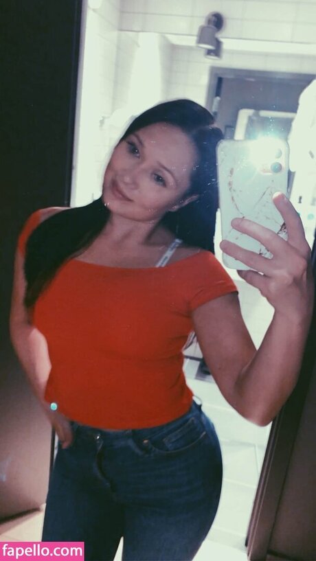 Foto di nudo di fuga di OnlyFans di Alexandra Hetland Johnsen