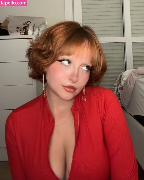 Foto di nudo di fuga di OnlyFans di Cerolis