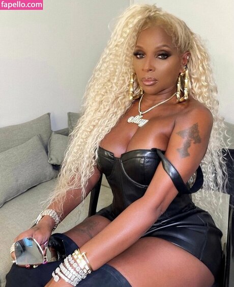Mary J Blige