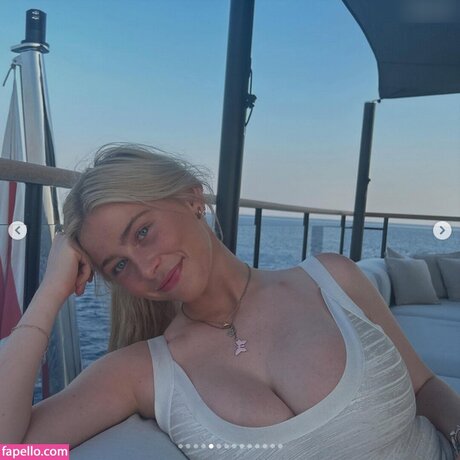 Foto di nudo di fuga di OnlyFans di Clementine Vaughn