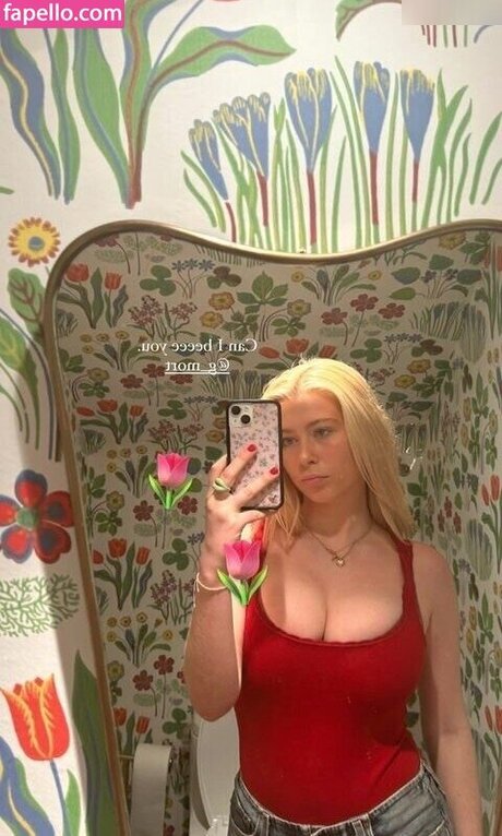 Foto di nudo di fuga di OnlyFans di Clementine Vaughn