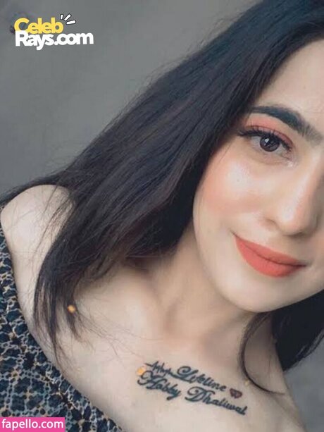 Foto di nudo di fuga di OnlyFans di Jasneet Kaur