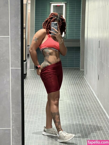 Foto di nudo di fuga di OnlyFans di Diiliite