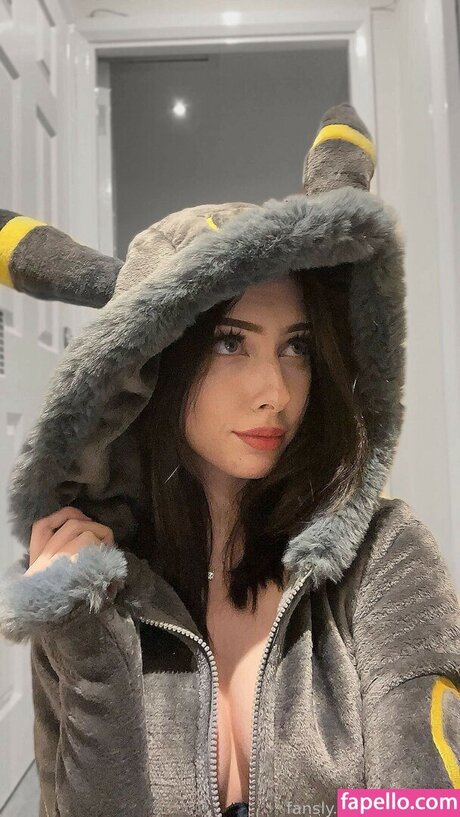 Foto di nudo di fuga di OnlyFans di Selebunni