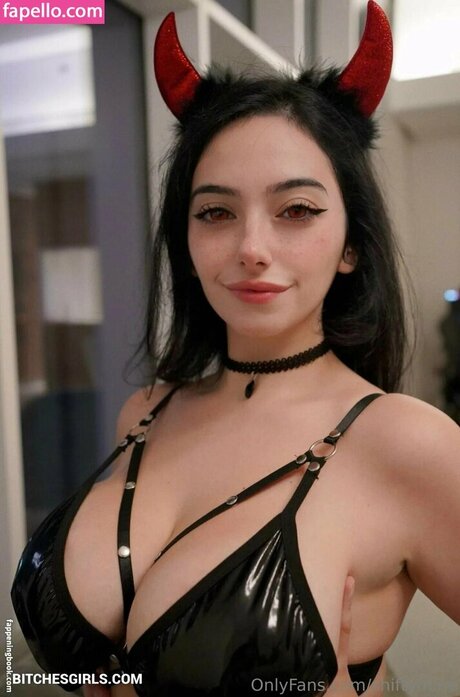 Foto di nudo di fuga di OnlyFans di Sofia Mina