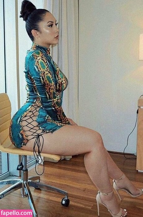 Foto di nudo di fuga di OnlyFans di Lolliecakez