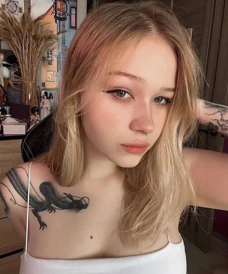 Foto di nudo di fuga di OnlyFans di Morpheya
