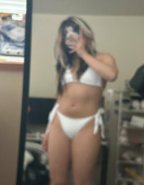 Foto di nudo di fuga di OnlyFans di Offbrandtea