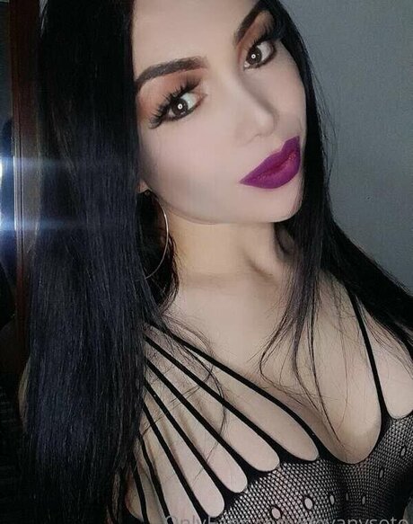 Foto di nudo di fuga di OnlyFans di Devany Soto