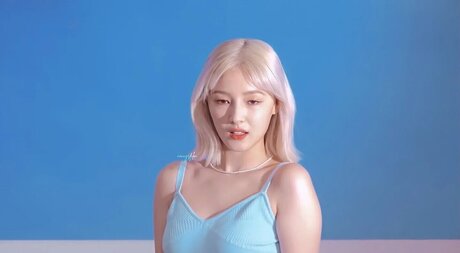 Nancy Momoland
