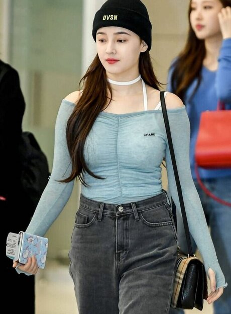 Nancy Momoland