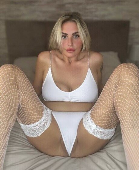 Foto di nudo di fuga di OnlyFans di Toxiccuteblonde25