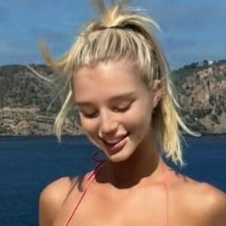 Foto di nudo di fuga di OnlyFans di Angelina Belousova