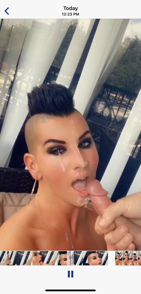 Foto di nudo di fuga di OnlyFans di Michelena Rose