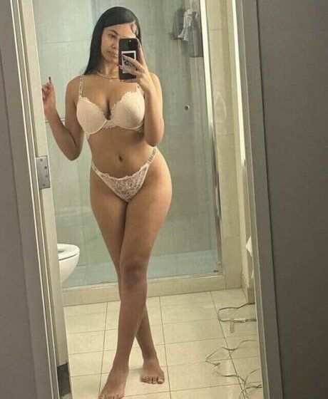 Foto di nudo di fuga di OnlyFans di Brooklyn Queen