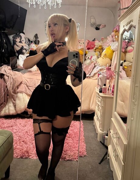 Foto di nudo di fuga di OnlyFans di Ravegirlrori