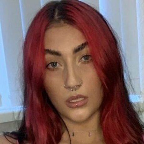 Foto di nudo di fuga di OnlyFans di Itsravenriley