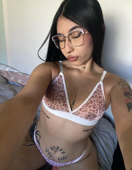 Foto di nudo di fuga di OnlyFans di Glowww777
