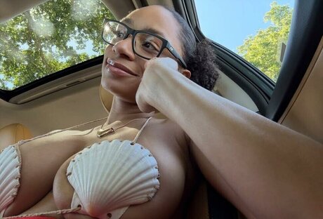 Foto di nudo di fuga di OnlyFans di Tpnaomi