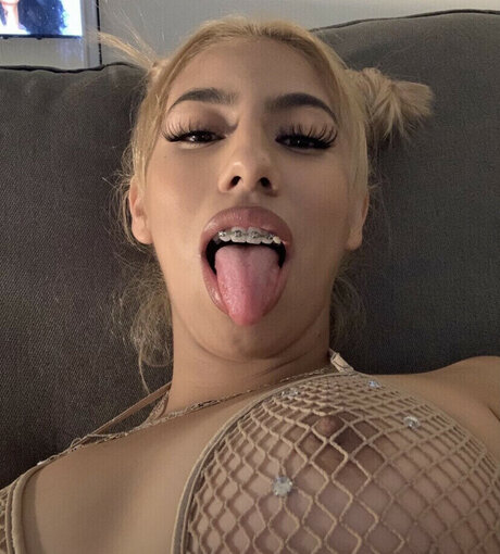 Foto di nudo di fuga di OnlyFans di Chinat0wn