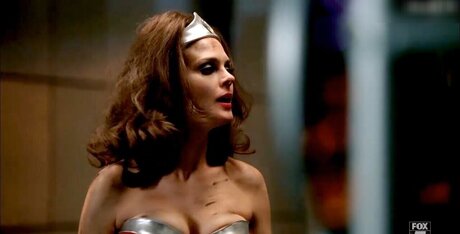 Emily Deschanel