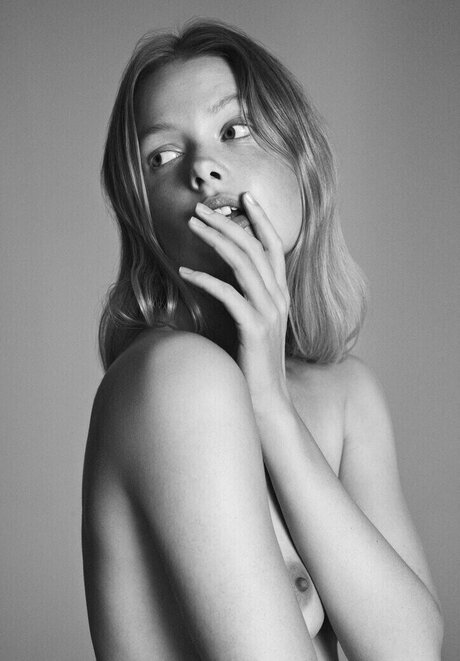 Foto di nudo di fuga di OnlyFans di Robee Breevaart