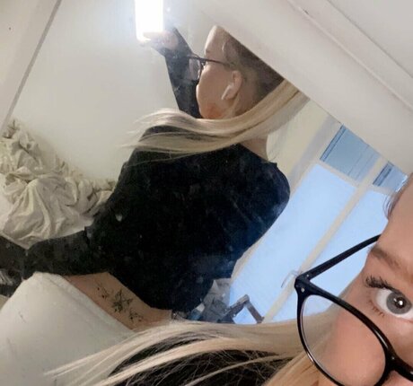 Foto di nudo di fuga di OnlyFans di Nelli Virtanen