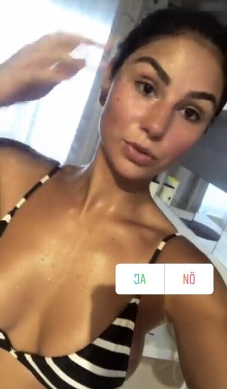 Foto di nudo di fuga di OnlyFans di Jasmin Voigt