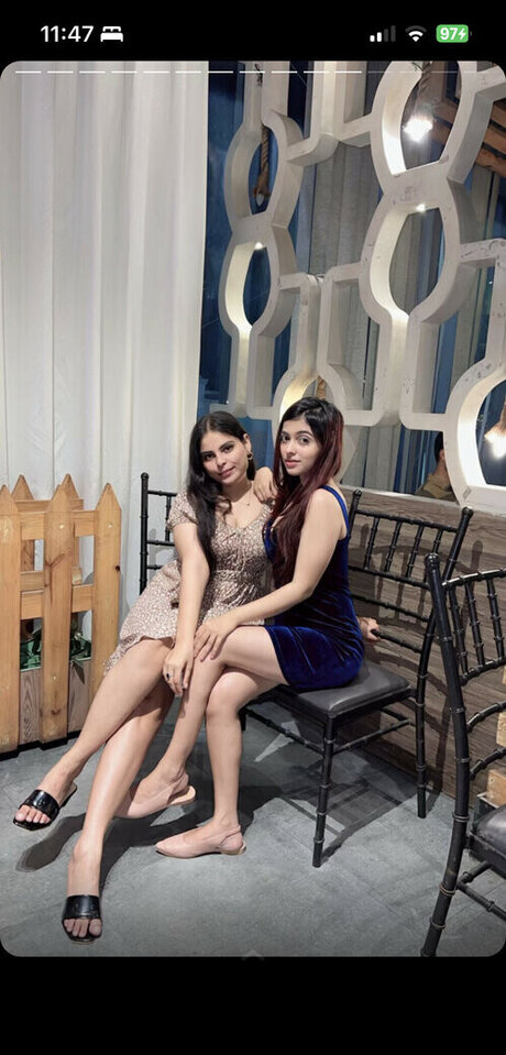 Foto di nudo di fuga di OnlyFans di Riya Pandey