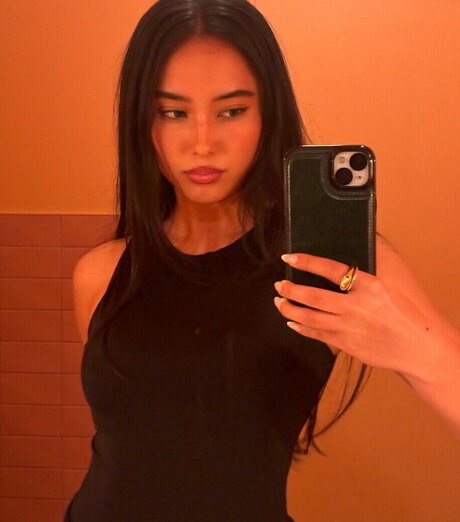 Foto di nudo di fuga di OnlyFans di Aria Tehani Miller