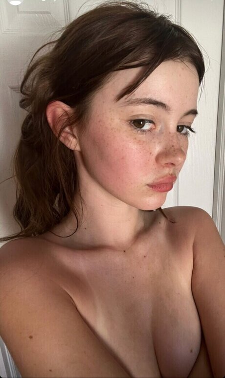 Foto di nudo di fuga di OnlyFans di Sephira Lily Street