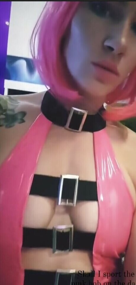 Foto di nudo di fuga di OnlyFans di Eeerinleigh