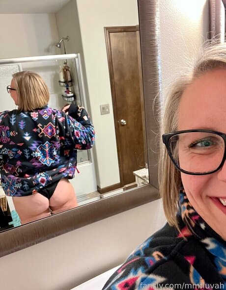 Foto di nudo di fuga di OnlyFans di Mmfluvah