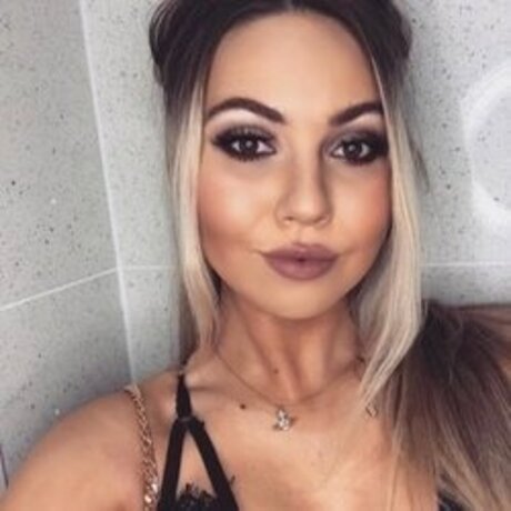 Foto di nudo di fuga di OnlyFans di Miss Becca