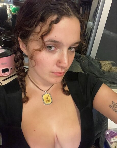 Foto di nudo di fuga di OnlyFans di Bela