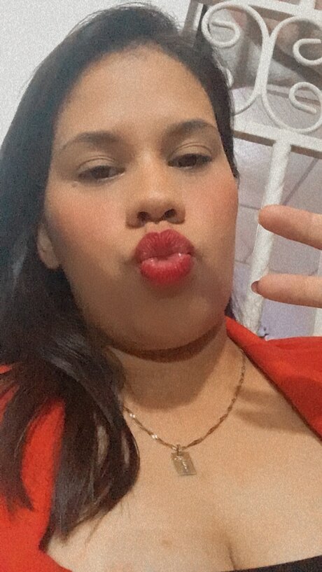 Foto di nudo di fuga di OnlyFans di Mara Fernanda