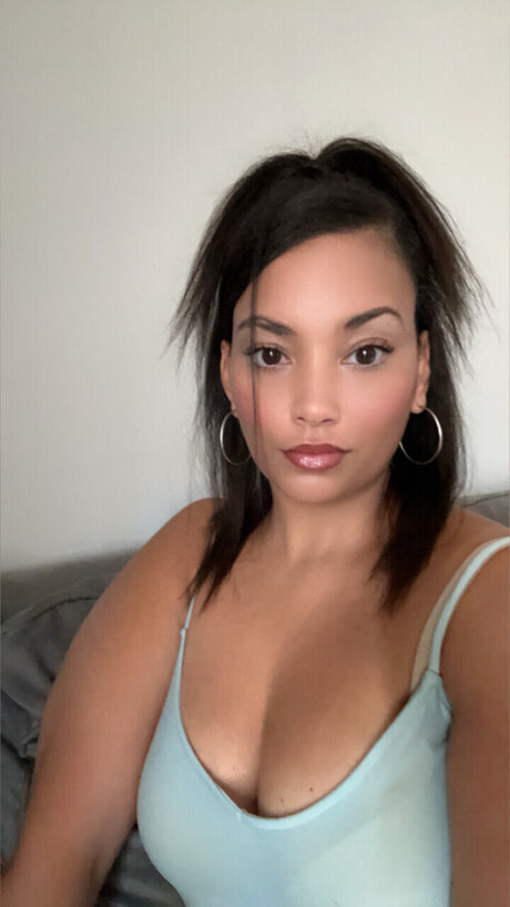 Foto di nudo di fuga di OnlyFans di Arianoelle36