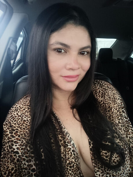 Foto di nudo di fuga di OnlyFans di Mely