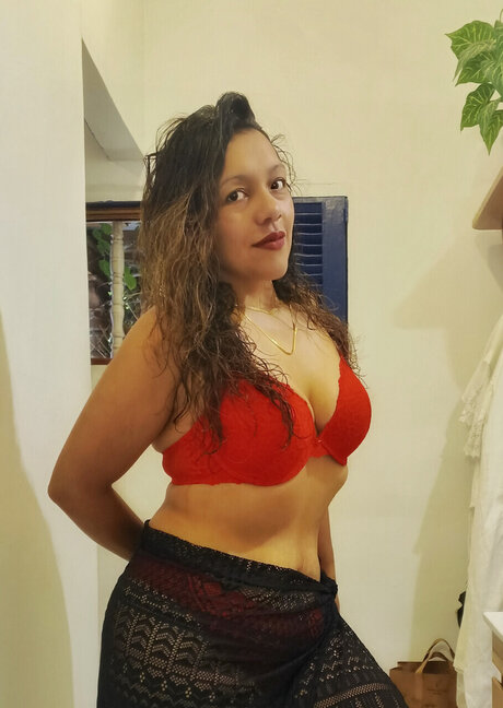 Foto di nudo di fuga di OnlyFans di Yenny Ochoa G