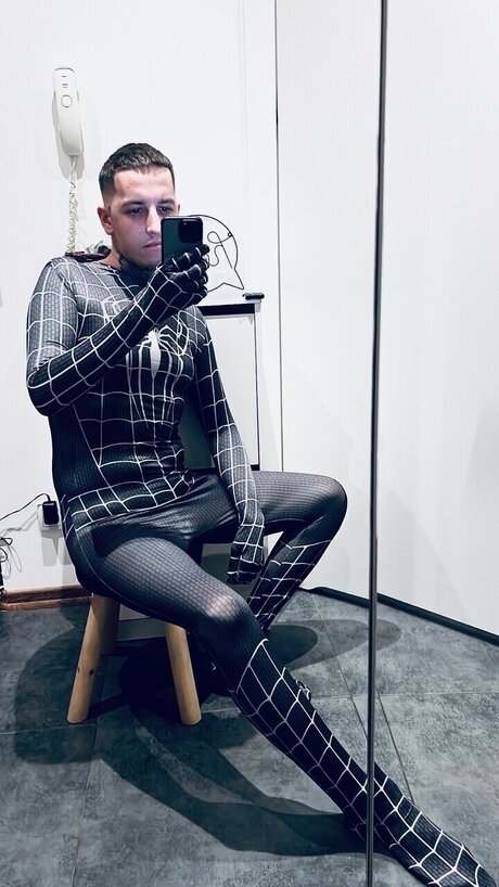 Foto di nudo di fuga di OnlyFans di Kasper