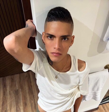 Foto di nudo di fuga di OnlyFans di U348510421