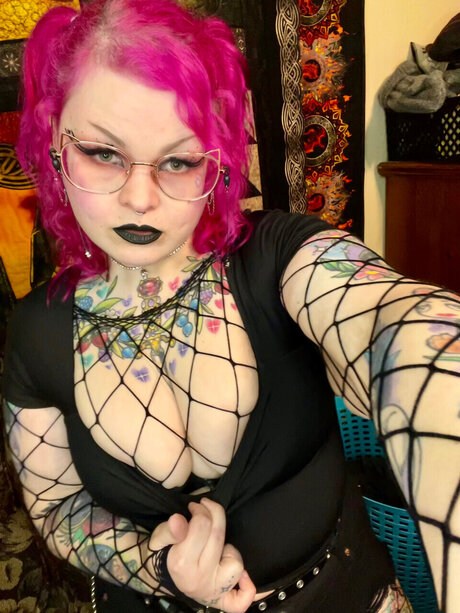 Foto di nudo di fuga di OnlyFans di M0rninstr 