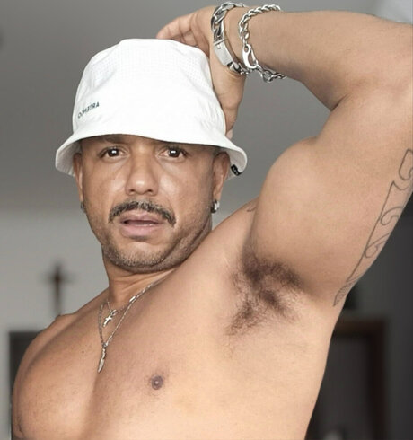 Foto di nudo di fuga di OnlyFans di Bento Caminhoneiro