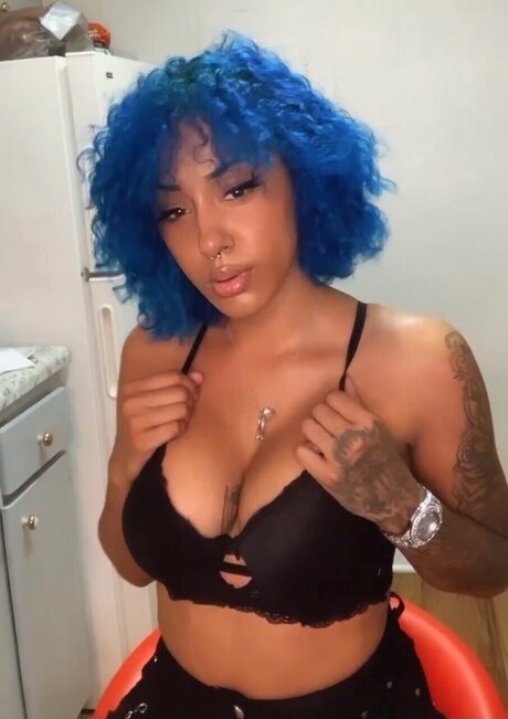 Foto di nudo di fuga di OnlyFans di Mias Playroom