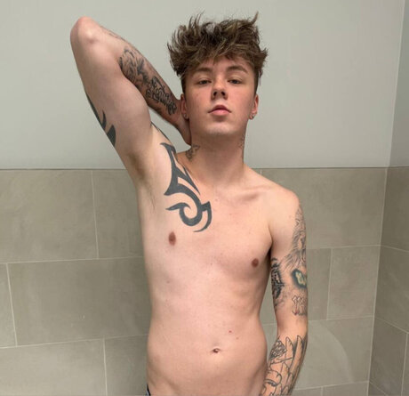 Foto di nudo di fuga di OnlyFans di Ayden Vip